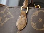LV OnTheGo Monogram Voyage 托特包包-M46823：圖片 6