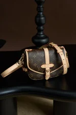 LV Saumur BB Monogram 單肩-M46740：圖片 3