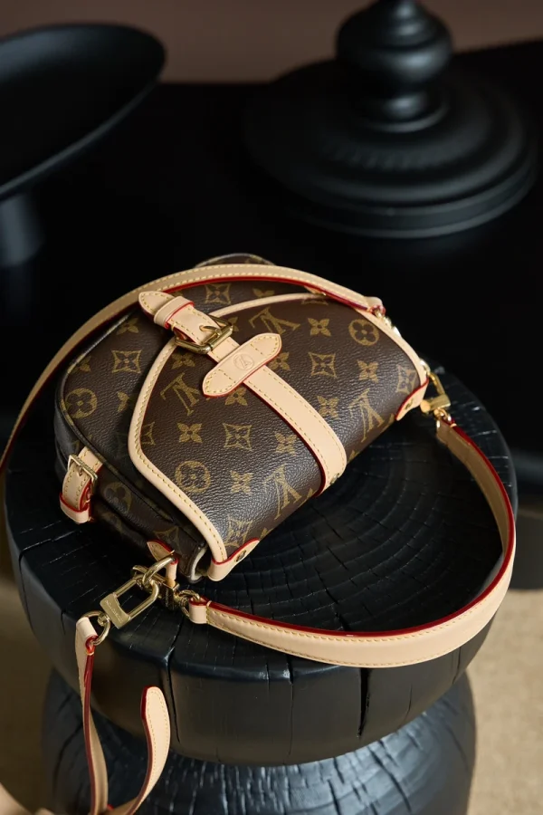 LV Saumur BB Monogram 單肩-M46740：圖片 6