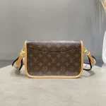LV Diane Monogram 寬肩帶 Diane 法棍包-M45985：圖片 12