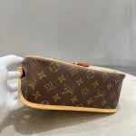 LV Diane Monogram 寬肩帶 Diane 法棍包-M45985：圖片 15