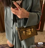 LV Petite Malle Monogram Reverse 包包-M45960：圖片 7