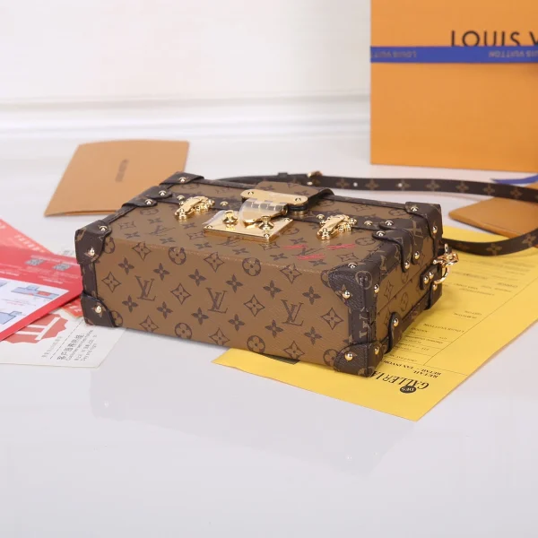 LV Petite Malle Monogram Reverse 包包-M45960：圖片 15