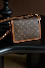 LV Mini Dauphine 斜揹包-M45959：圖片 3