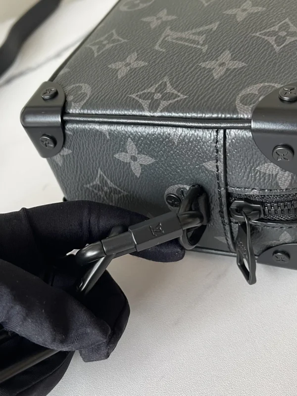 LV Mini Soft Trunk 男士黑色印花軟盒子 郵差包 男生包包-M44735：圖片 11