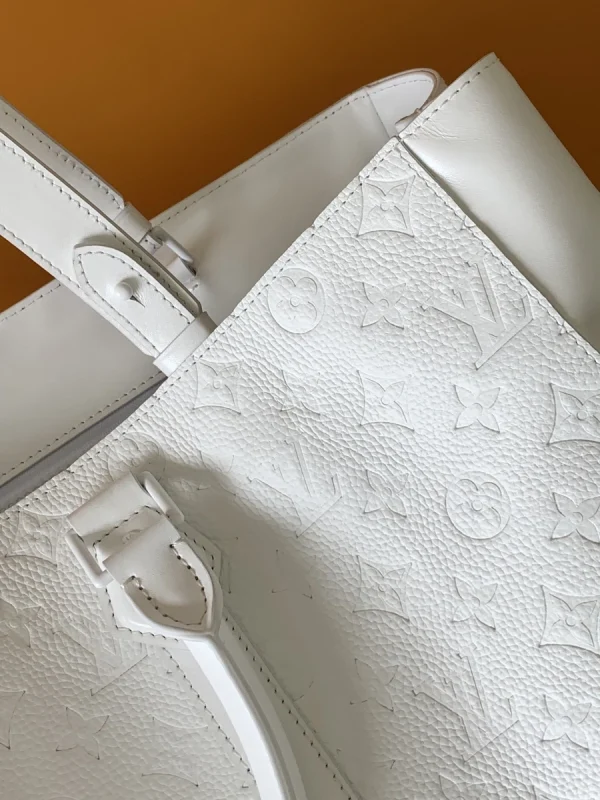 LV SacPlat 24H Taurillon Monogram 托特包包-M24383：圖片 10