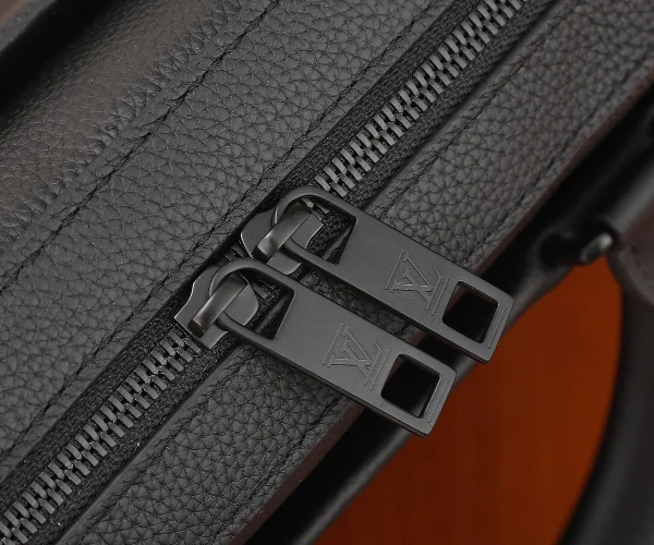 LV Pilot 斜挎 手提 公事包-M23778：圖片 5