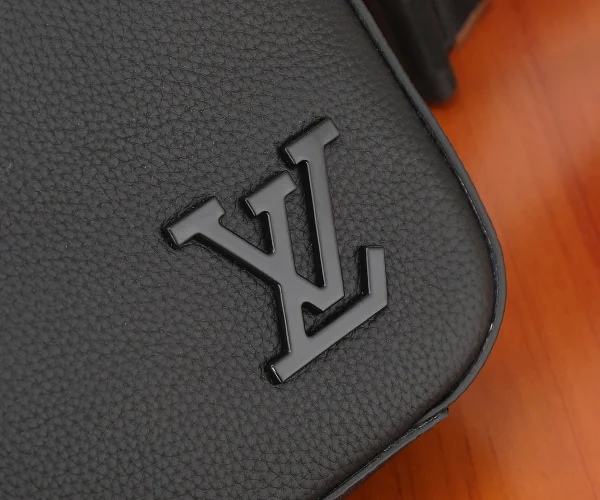 LV Pilot 斜挎 手提 公事包-M23778：圖片 6