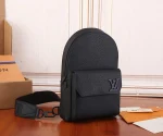 LV Pilot 斜揹包-M23736：圖片 3
