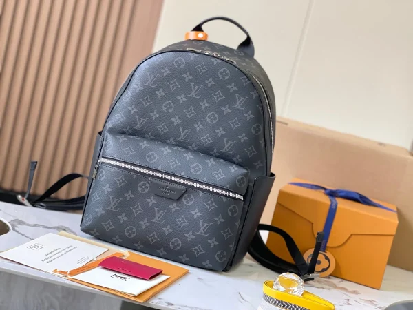 LV Discovery PM 旅行雙肩背包 背包-M22558：圖片 2