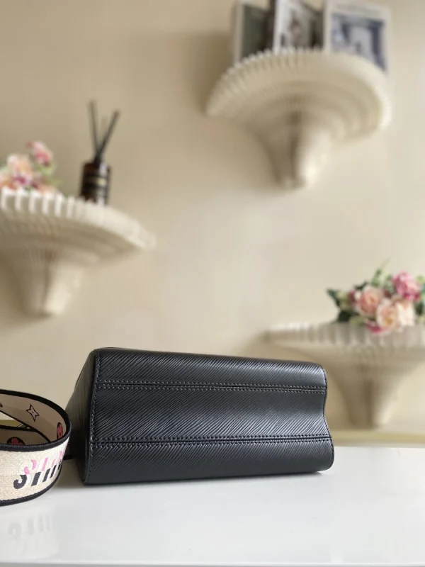 LV Twist MM Monogram epi 斜揹包-M21554：圖片 6