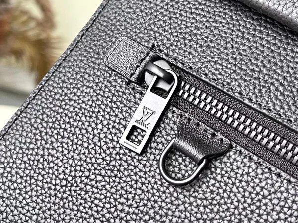 LV Flap 黑色 雙肩旅行背包 背包-M21367：圖片 7