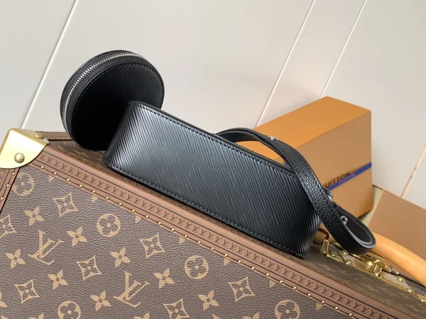 LV Marellini Epi 鏈條斜挎 斜揹包-M20998：圖片 6