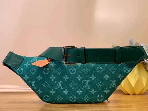 LV Rush Bumbag 胸包 男生包包-M12867：圖片 4