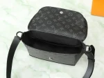LV Pulse Monogram Eclipse Reverse郵差包-M12681：圖片 7