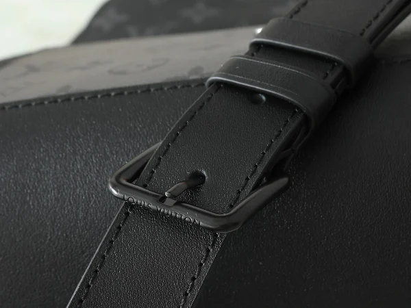 LV Pulse Monogram Eclipse Reverse郵差包-M12681：圖片 12