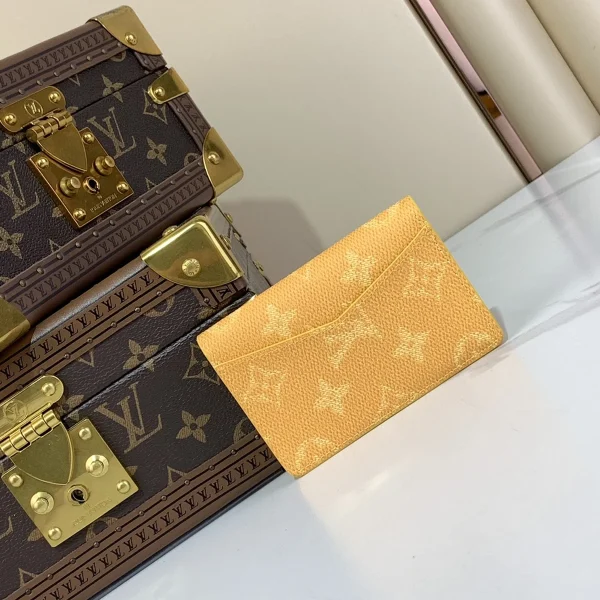 LV 袋裝萬用錢包-M12659：圖片 3