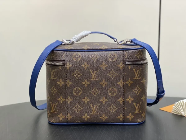 LV Nice BB Monogram 手提化妝袋-M12668：圖片 5