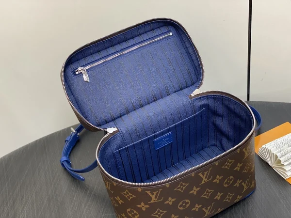 LV Nice BB Monogram 手提化妝袋-M12668：圖片 11