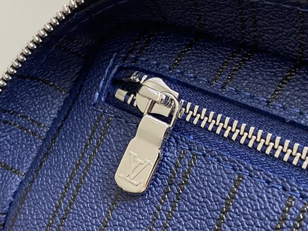 LV Nice BB Monogram 手提化妝袋-M12668：圖片 12