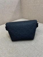 LV Pulse Monogram Shadow 可穿戴式郵差包-M12636：圖片 16