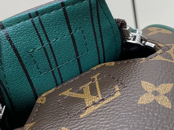 LV Dopp Kit Monogram  化妝收納包-M12639：圖片 6