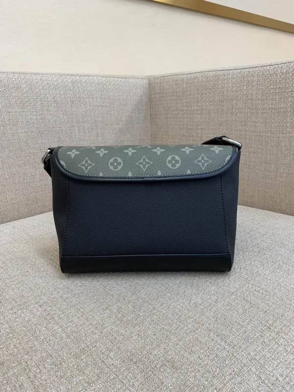 LV Pulse Monogram 郵差包-M12625：圖片 3