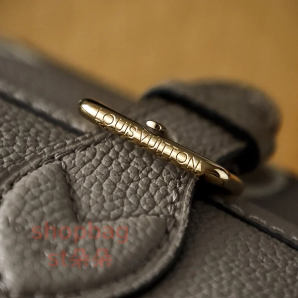 頂級A貨 LV Nano Diane Monogram EPI 肩帶單肩包-M83300：圖片 13