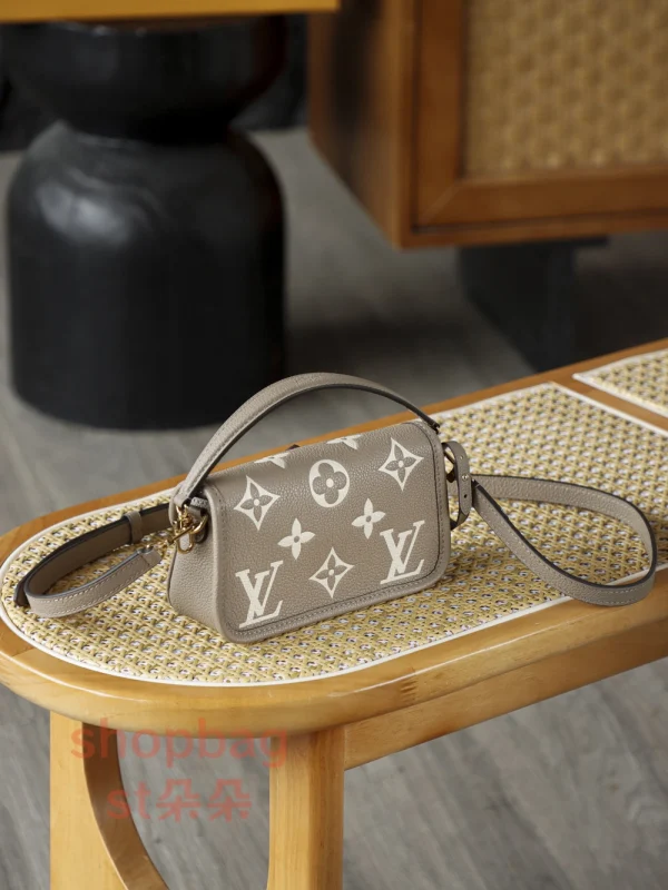 頂級A貨 LV Nano Diane Monogram EPI 肩帶單肩包-M83300：圖片 9