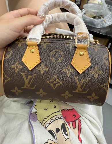 台灣LV Nano Speedy Monogram 迷你波士頓包 旅行包包-M81085 photo review