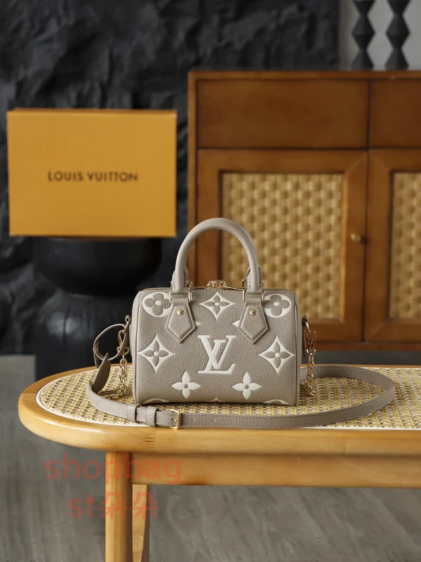 高仿包包 LV Speedy Bandoulière 20 Monogram 壓花EPI皮革 斜揹包-M46575