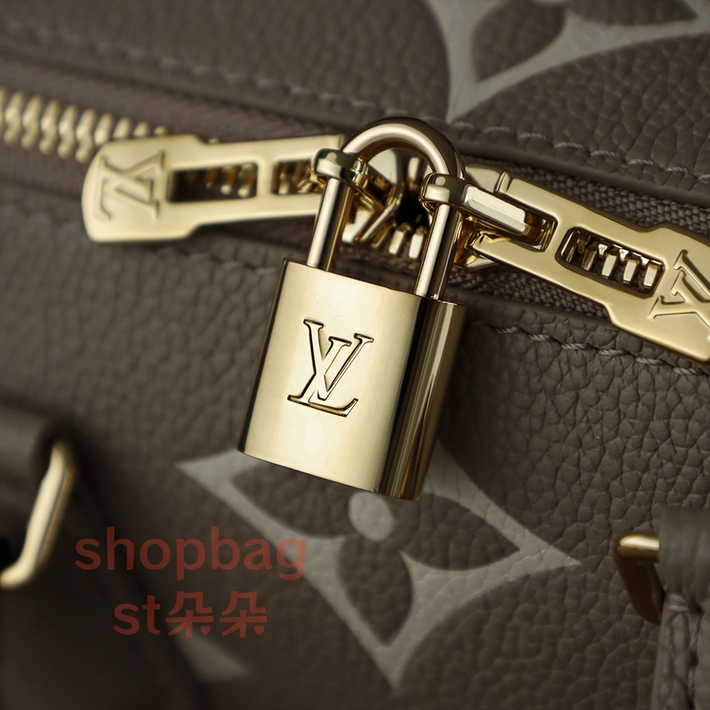 高仿包包 LV Speedy Bandoulière 20 Monogram 壓花EPI皮革 斜揹包-M46575 10 高仿包包 LV Speedy Bandoulière 20 Monogram 壓花EPI皮革 斜揹包-M46575
