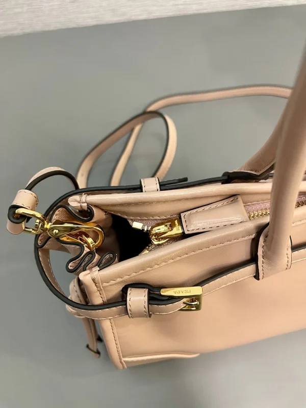 Prada Geometric 1BA426 中號白色皮革托特包：圖片 9