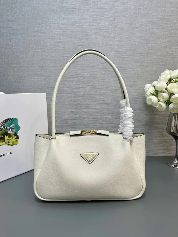 Prada Classic 1BA444 小號黑色皮革手提包：圖片 3