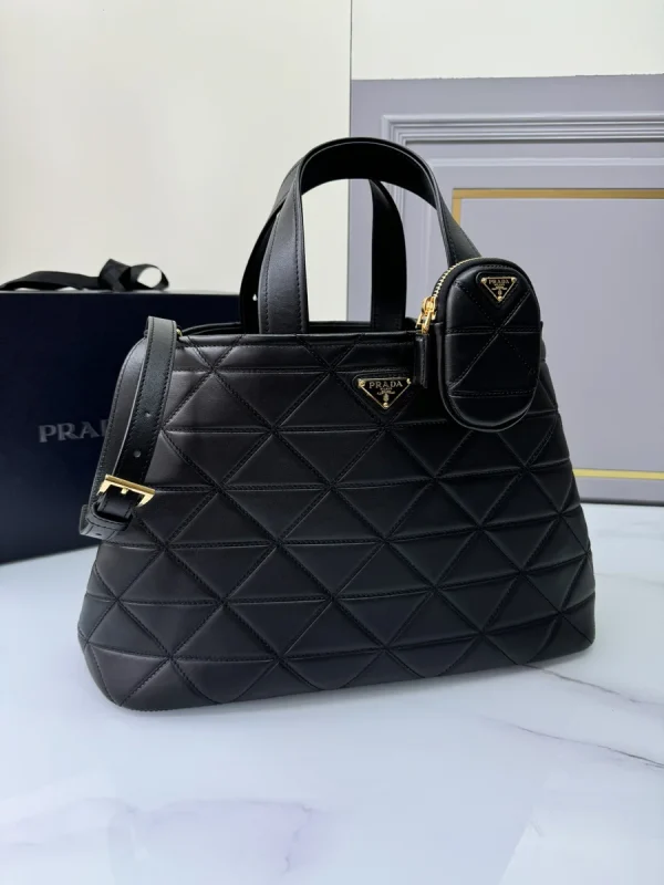Prada Symbole 1BG547 中號黑色皮革托特包：圖片 4