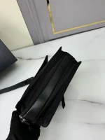 Prada Nylon 1BD313 中號黑色尼龍單肩包：圖片 6