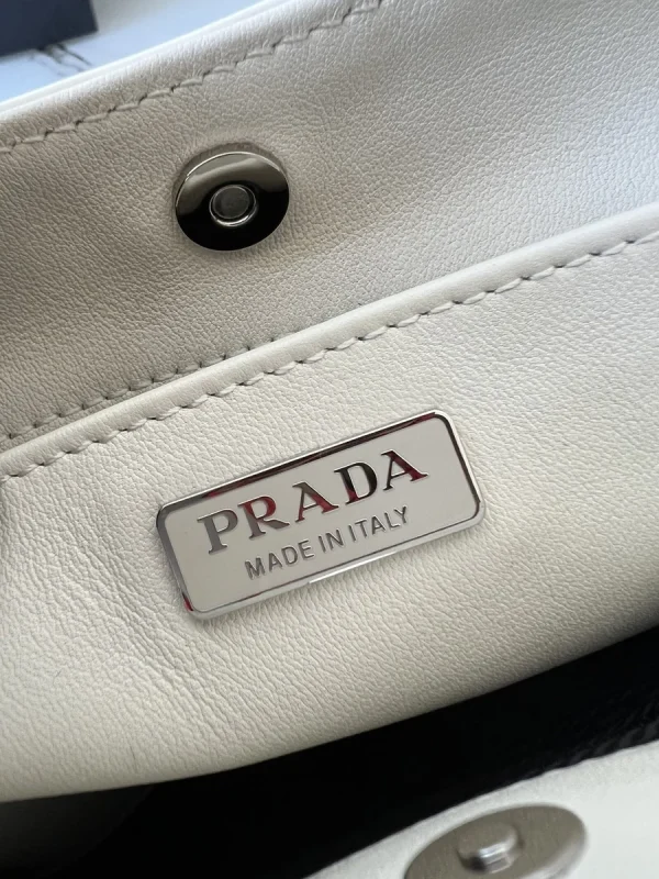 Prada Cleo 1BC499 中號粉色皮革單肩包：圖片 10