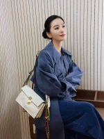 Prada Soft 1BD379 小號黑色皮革肩背包：圖片 4