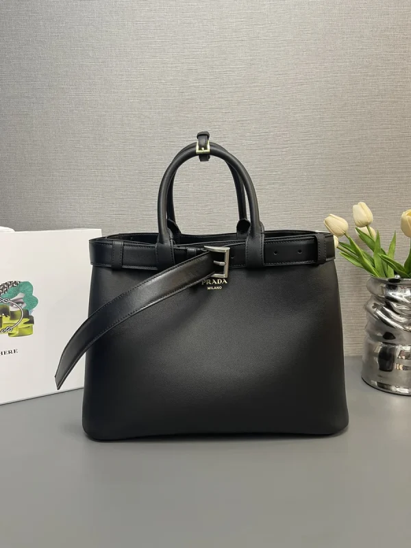 Prada Napa 1BA416 中號黑色皮革托特包：圖片 5