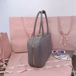 MiuMiu 皮革Beau手袋包包-5BB117：圖片 5