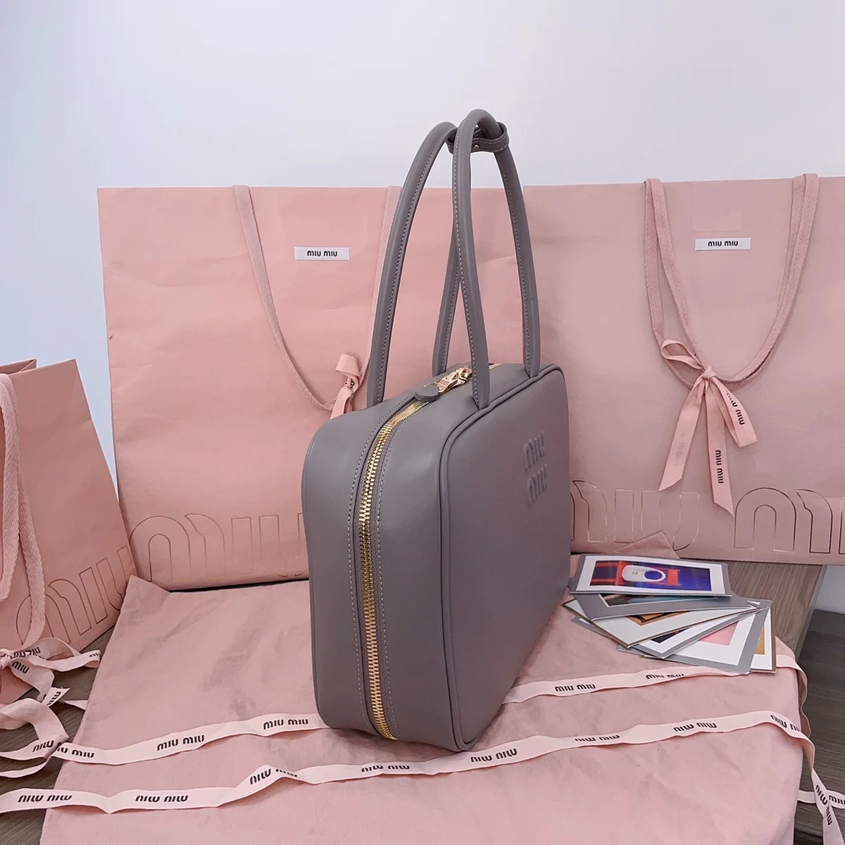 MiuMiu 皮革Beau手袋包包-5BB117 5 MiuMiu 皮革Beau手袋包包-5BB117