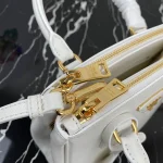 Prada Galleria 1BA906 小號黑色漆皮手提包：圖片 7