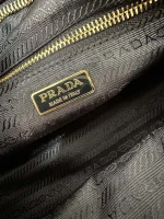 Prada Naplak 1BA426 中號黑色漆皮手提包：圖片 9