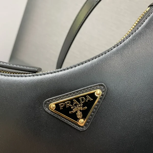 Prada Mini 1BC199 小號黑色皮革單肩包：圖片 5