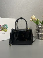 Prada Galleria 1BA906 小號黑色漆皮手提包：圖片 3