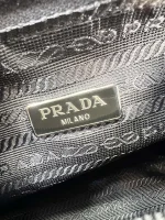 Prada Re-Edition 1NE515 小號黑色尼龍單肩包：圖片 9