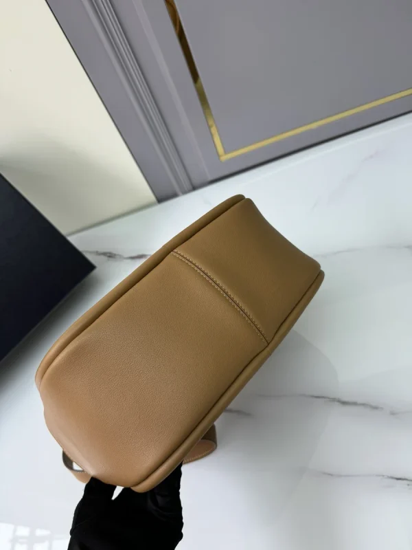高仿包Prada Eleg 1BA451 小號灰色皮革手提包：圖片 6