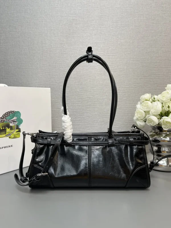 Prada Geom 1BA426 中號米色皮革托特包：圖片 3