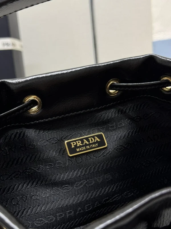 Prada Nylon 1BH038 中號黑色尼龍單肩包：圖片 10