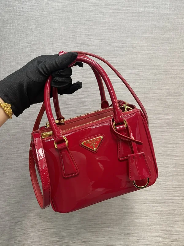 Prada Galleria 1BA906 小號桃紅色漆皮托特包：圖片 10